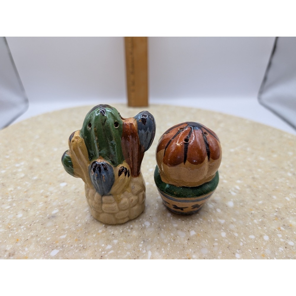 Vintage Cactus Plant Handmade Salt Pepper Shaker Set Made in Mexico Southwestern